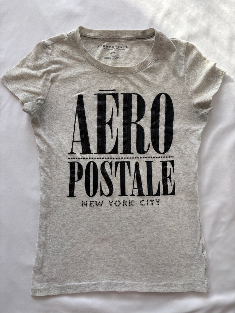 Aeropostale Light Gray Short Sleeve Tee with Black Logo